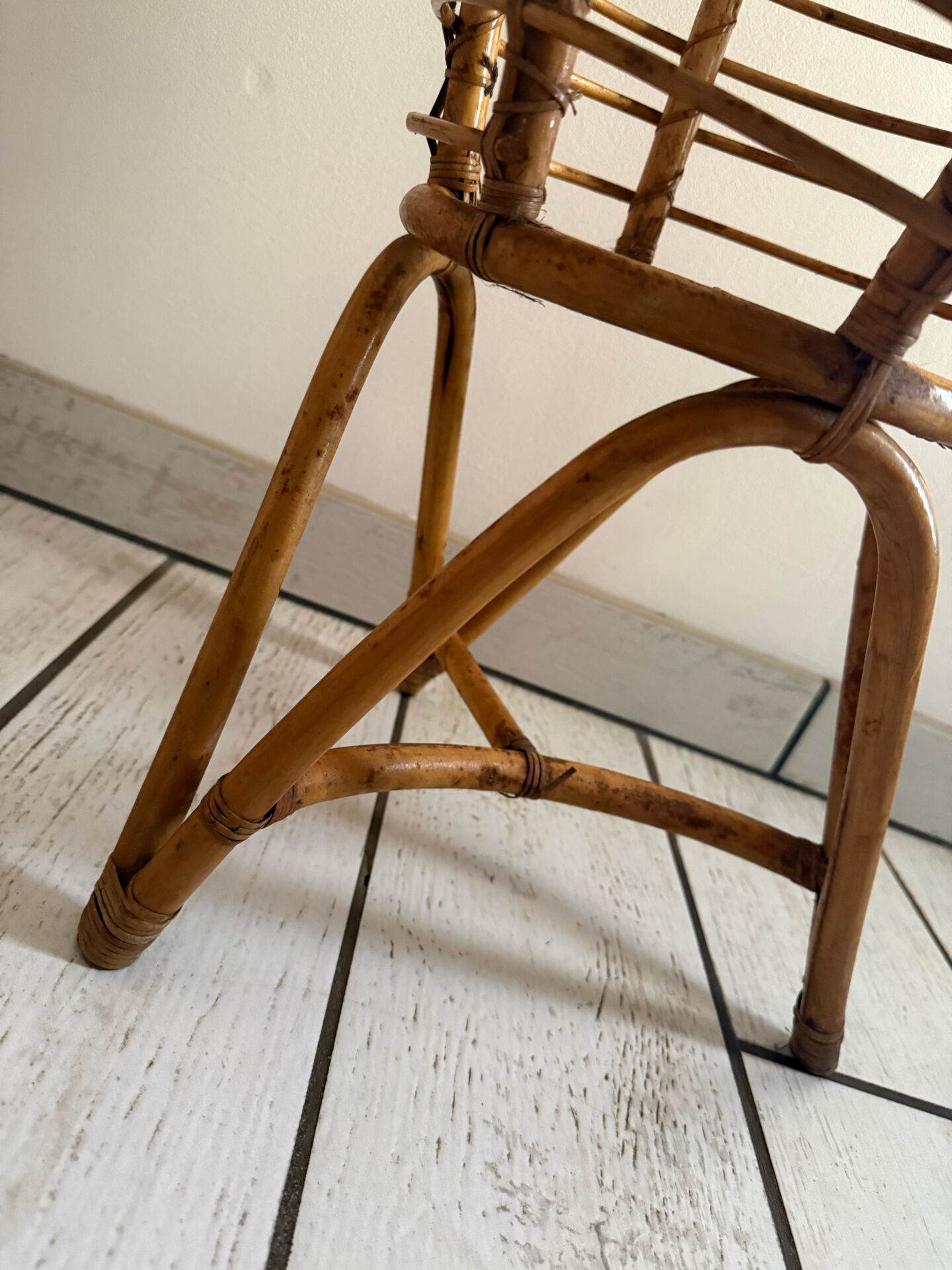 Support pour plante tripode