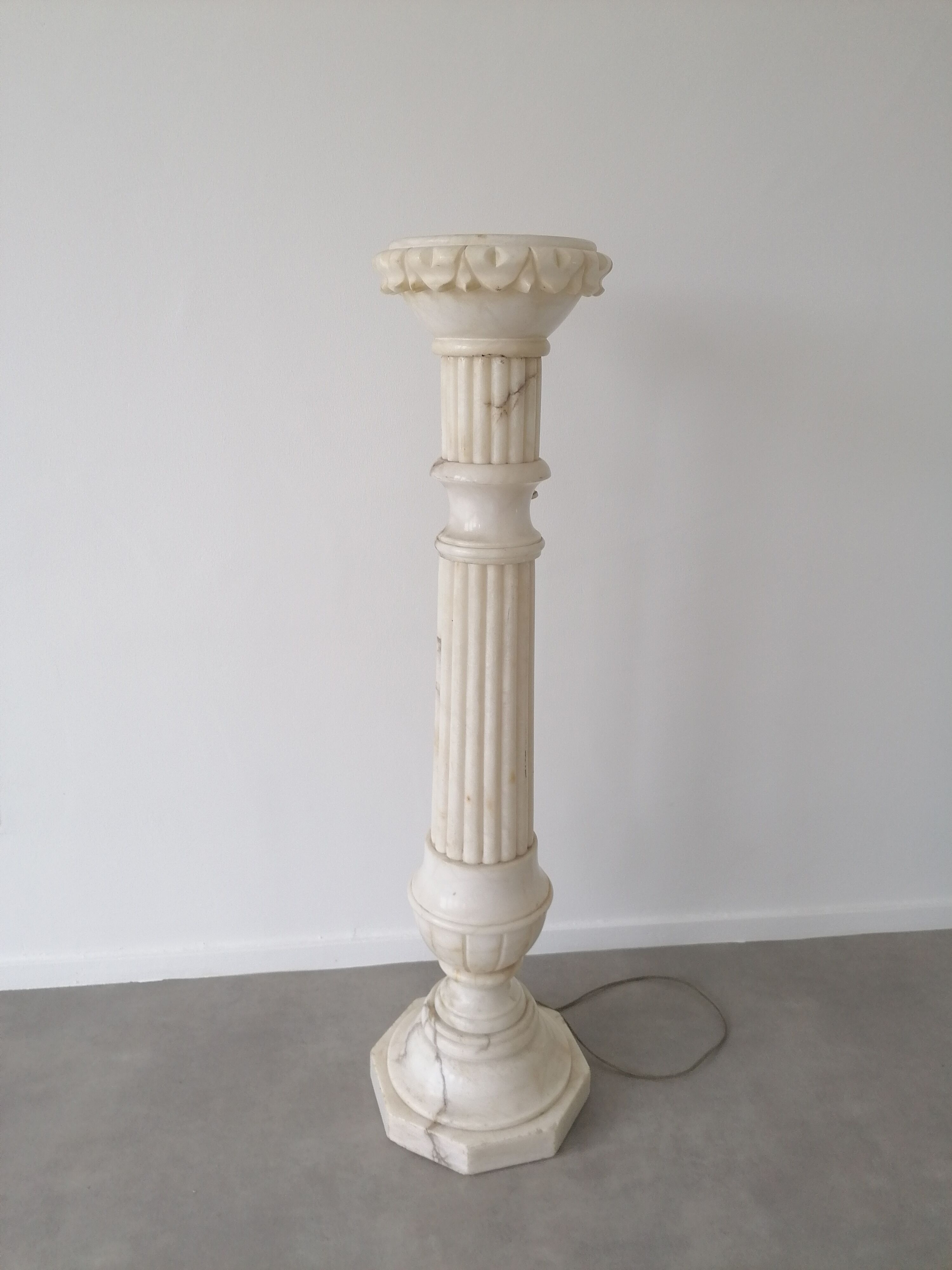 Marble, albatric column 1950
