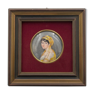 MINIATURE BY GUEROU HAND-PAINTED MID-TWENTIETH WOMAN IN COSTUME