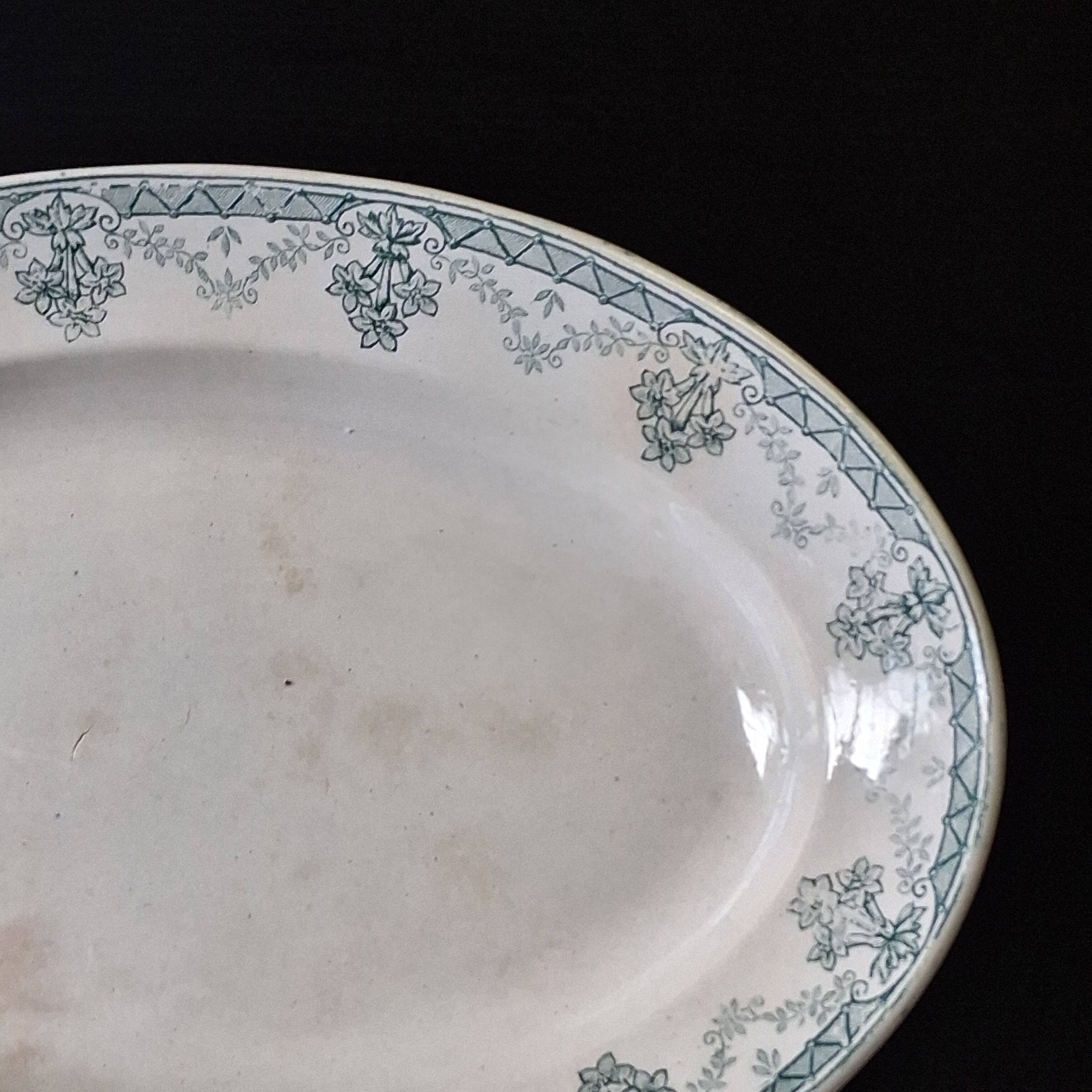 Old ironstone plate from St Amand, model "Cahors", in good condition.