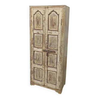 Armoire ancienne jaune en bois