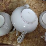 Tea service in porcelain, dated from the late 19th century.