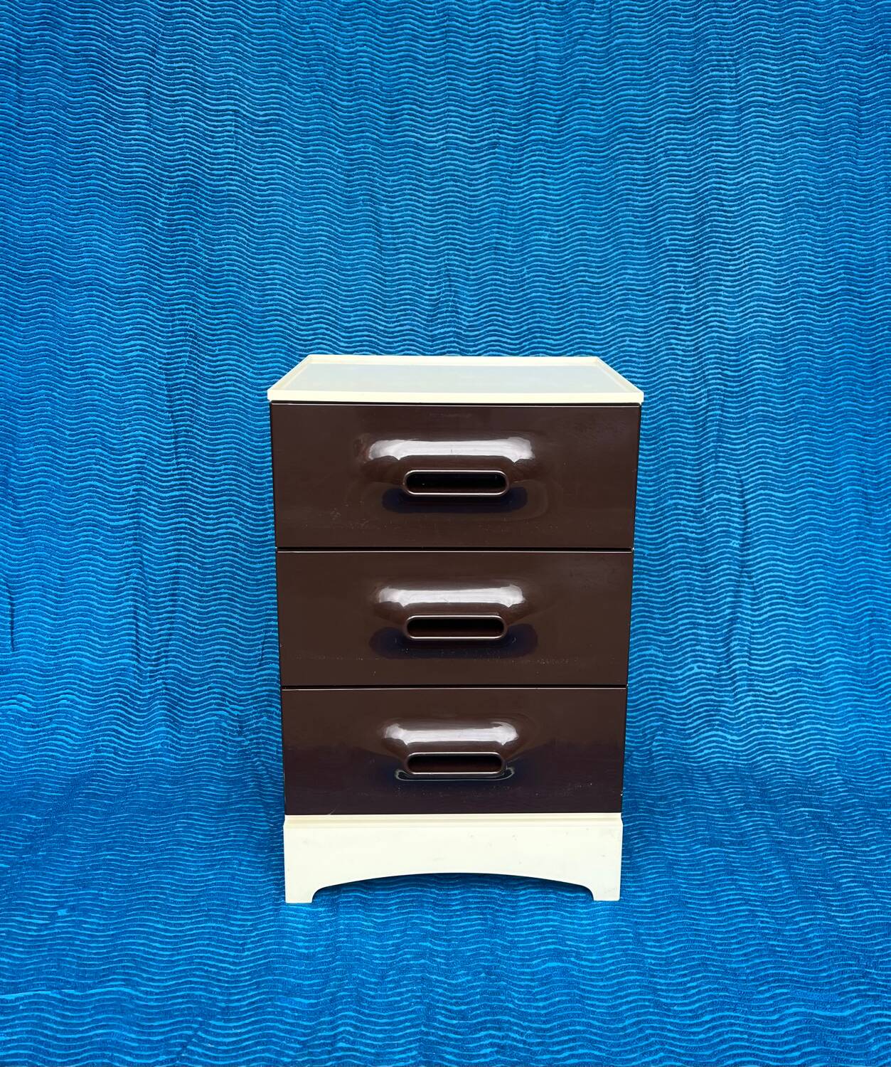 Meuble de rangement/commode/caisson vintage 1970 en resine marron et i