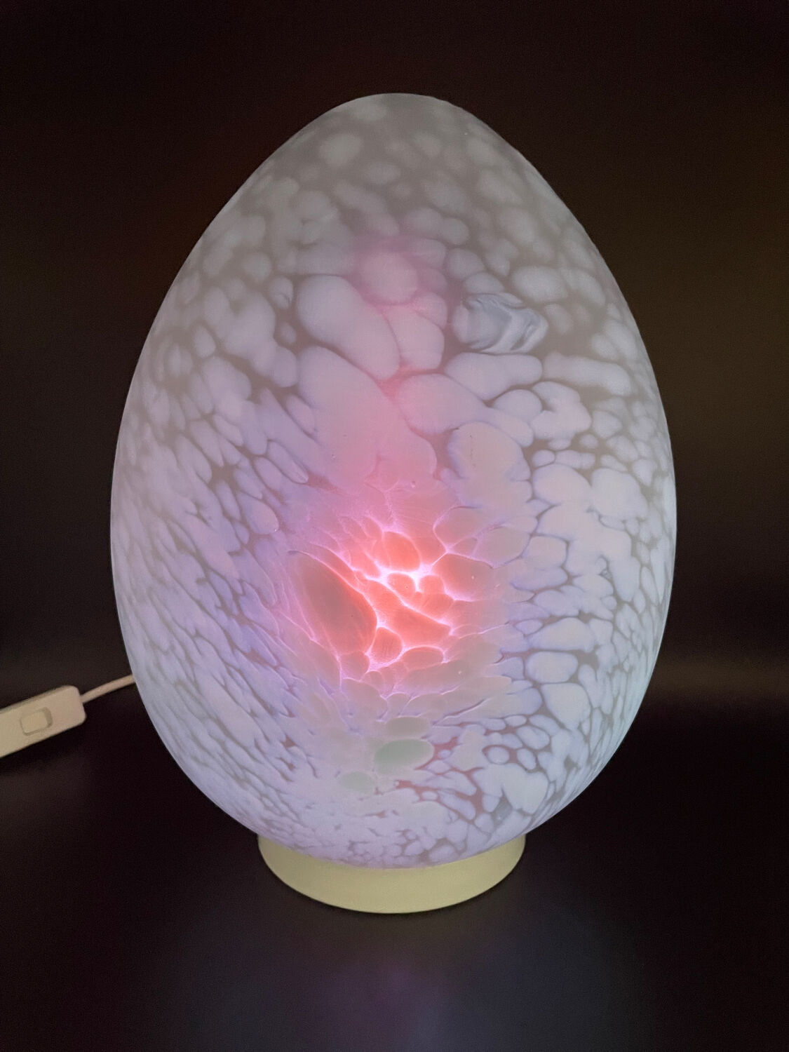 Egg lamp in opaline glassware Vianne