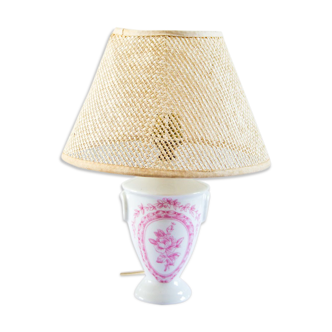 Porcelain foot chever lamp