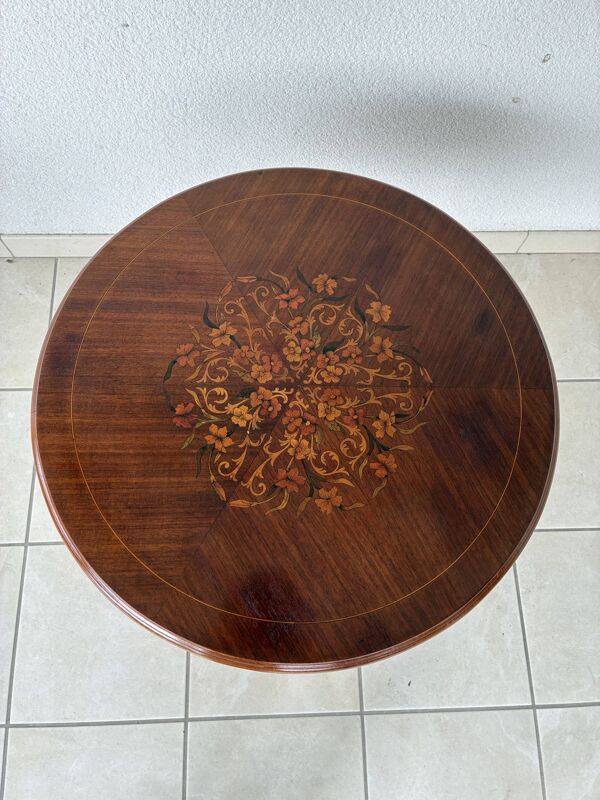 Table à thé en noyer