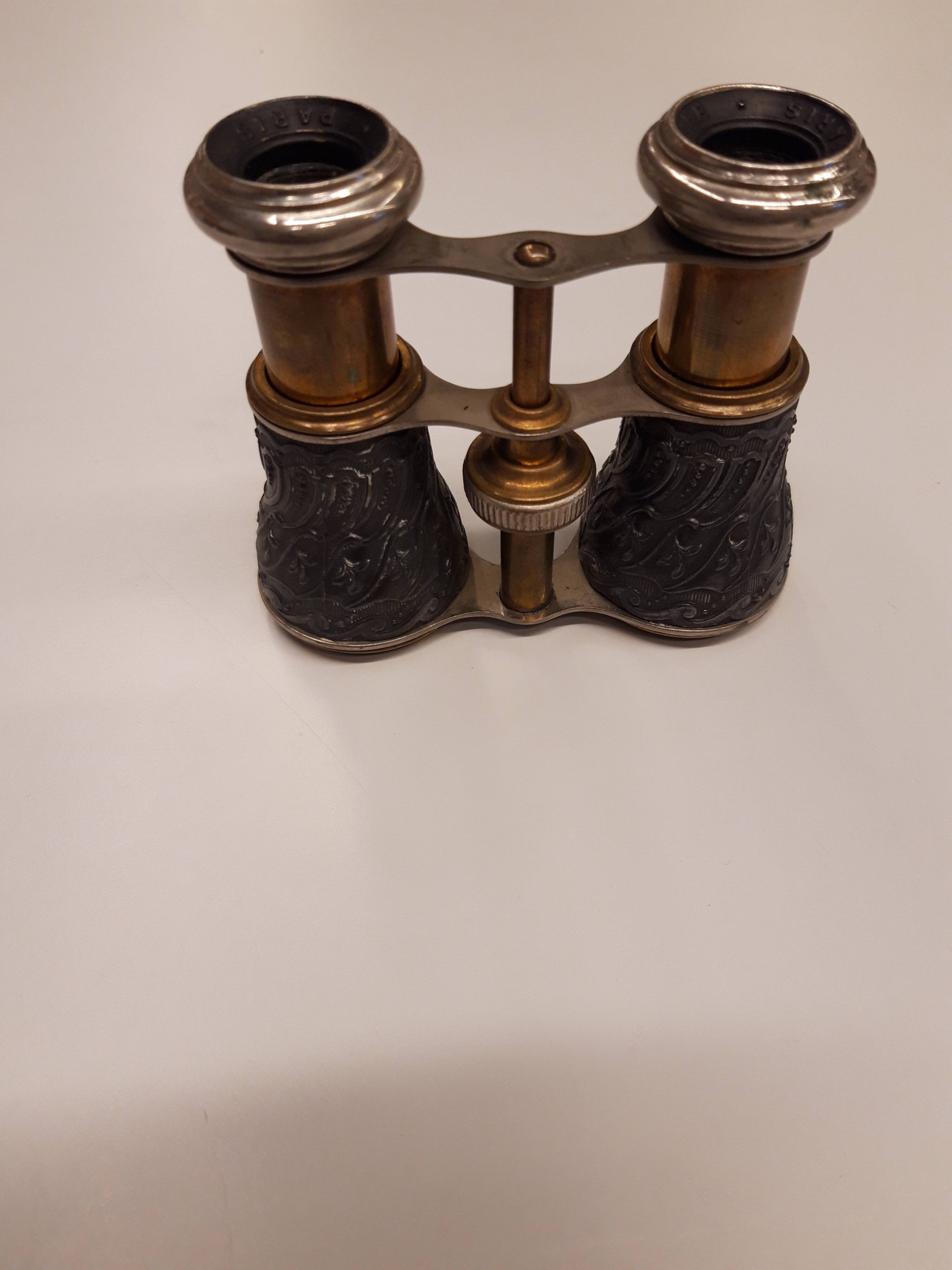 Jumelles de théâtre métal argenté laiton, Chevalier Paris XIXème
