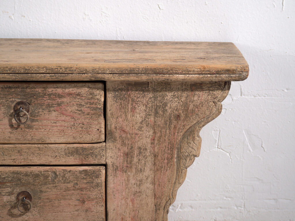 Old pine wood buffet – China, circa 1920