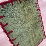 Traditional handmade pure wool rug, green, size 150 x 250 cm