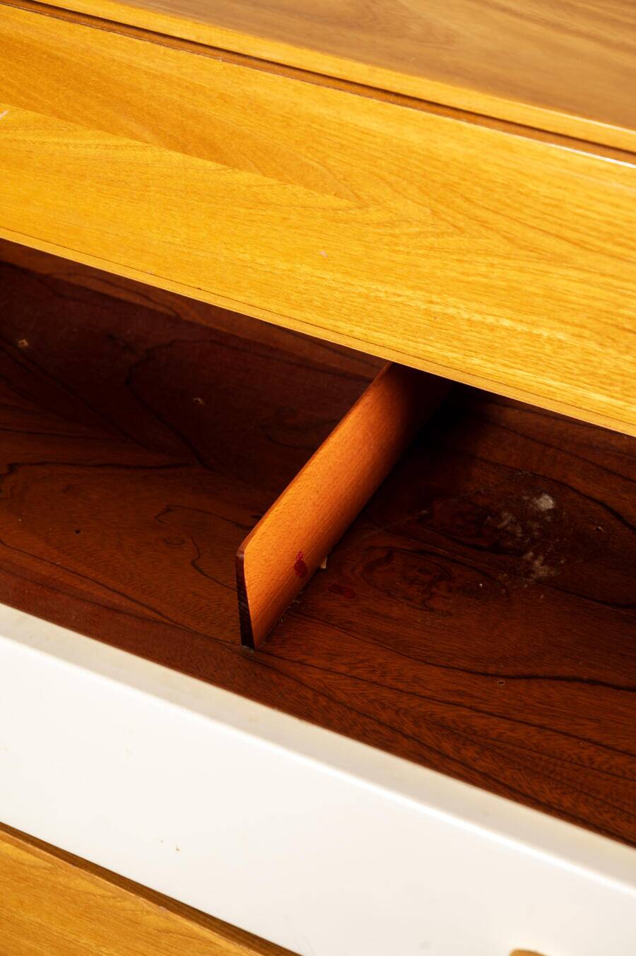 Chest of drawers with 3 drawers