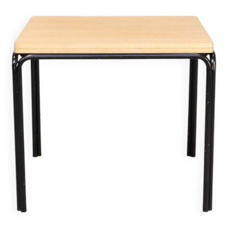 Postmodern extendable square dining table