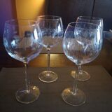 Set of 4 crystal wine glasses, engraved geometric patterns
