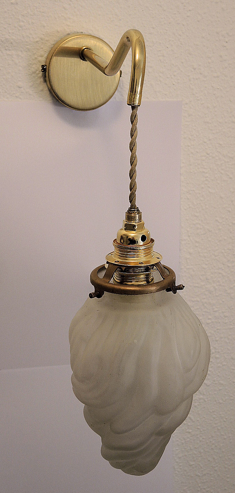 Lantern flame glass paste