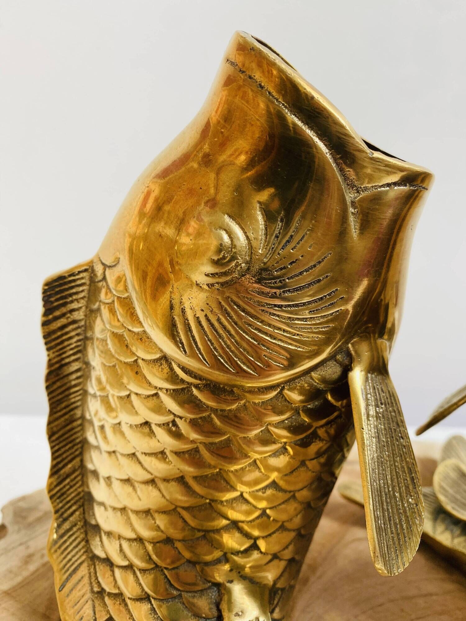 Pair of koi carp vases in brass, animal sculpture