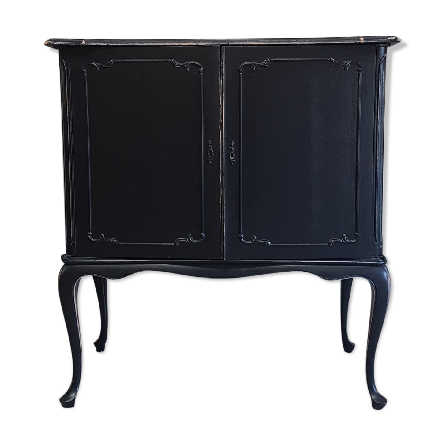 Wooden baroque style buffet