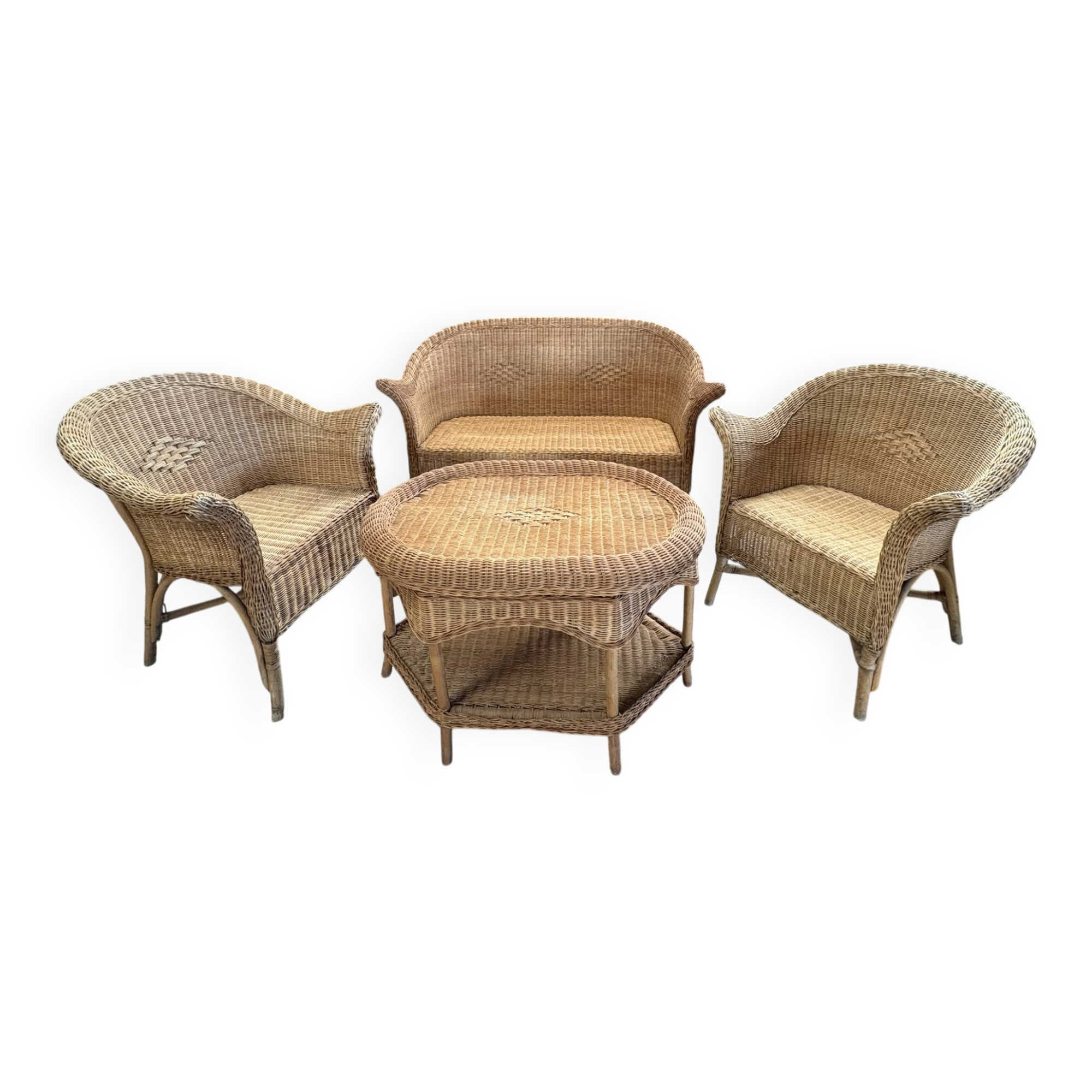 Rattan lounge