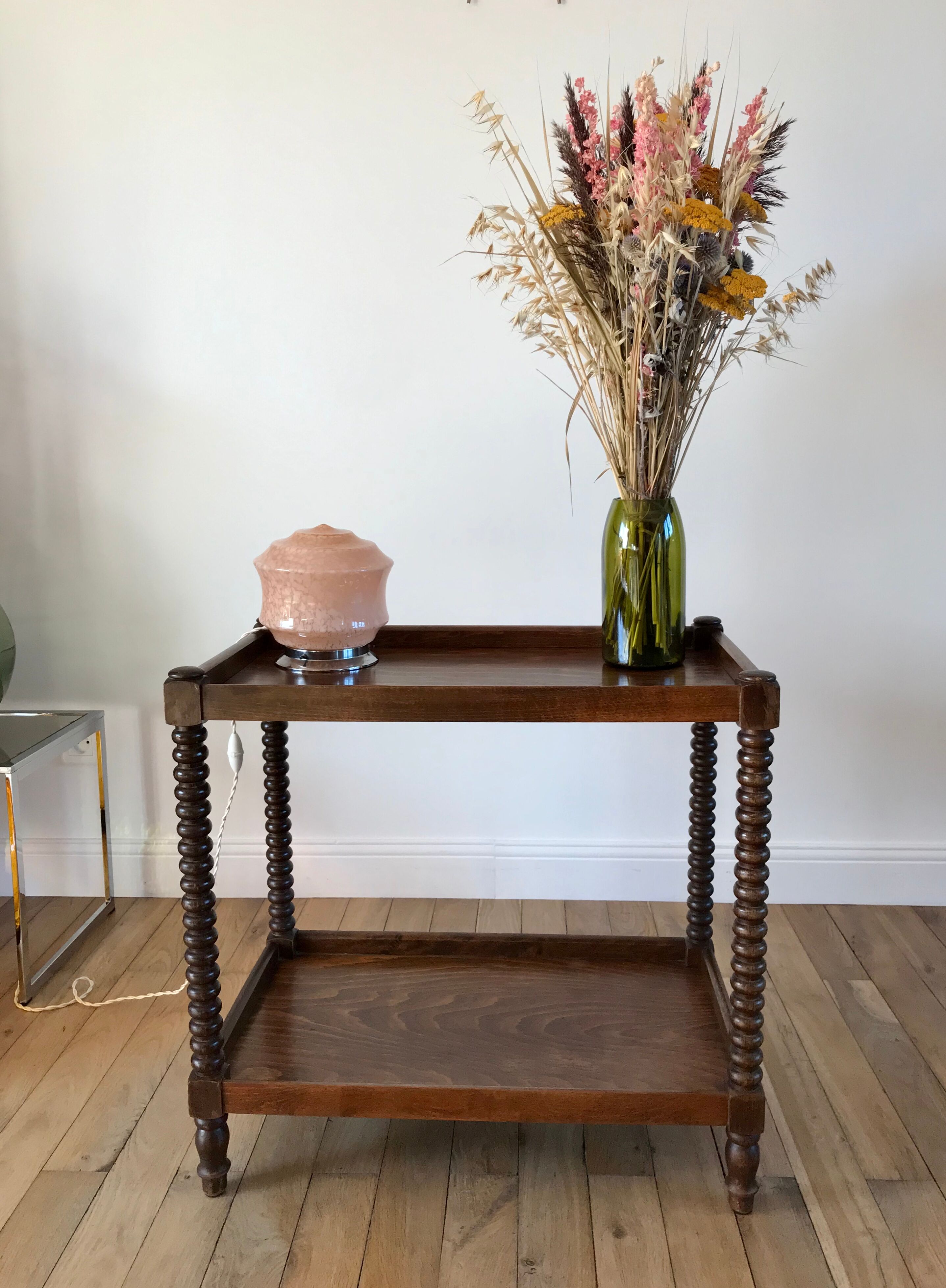 Wooden service turned 70s