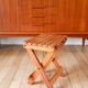 Petit tabouret en bois pliant, 1970