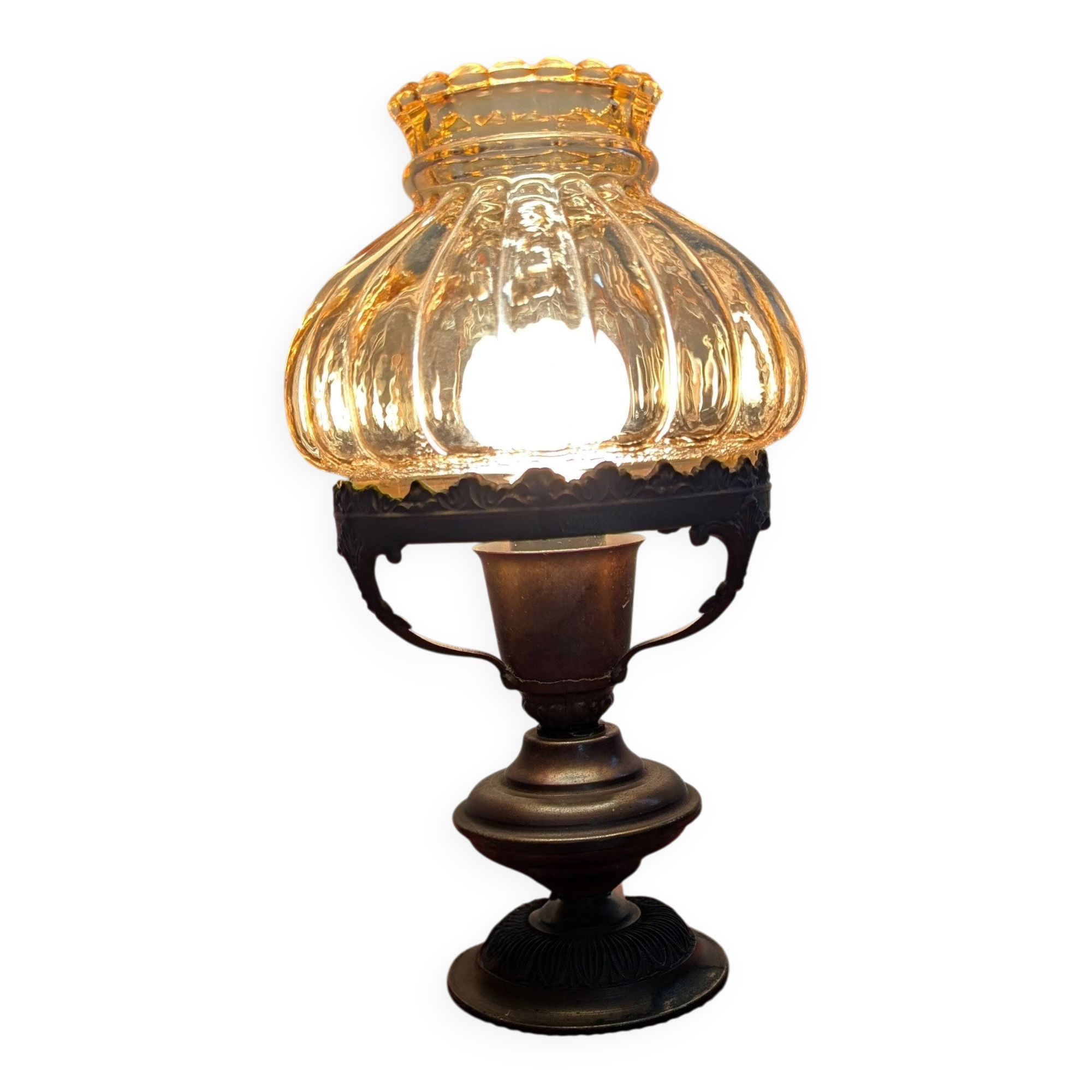 Vintage lamp in brass and amber glass