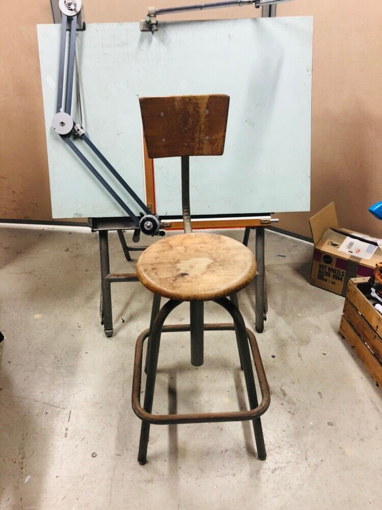 Old architect table of the brand Unic