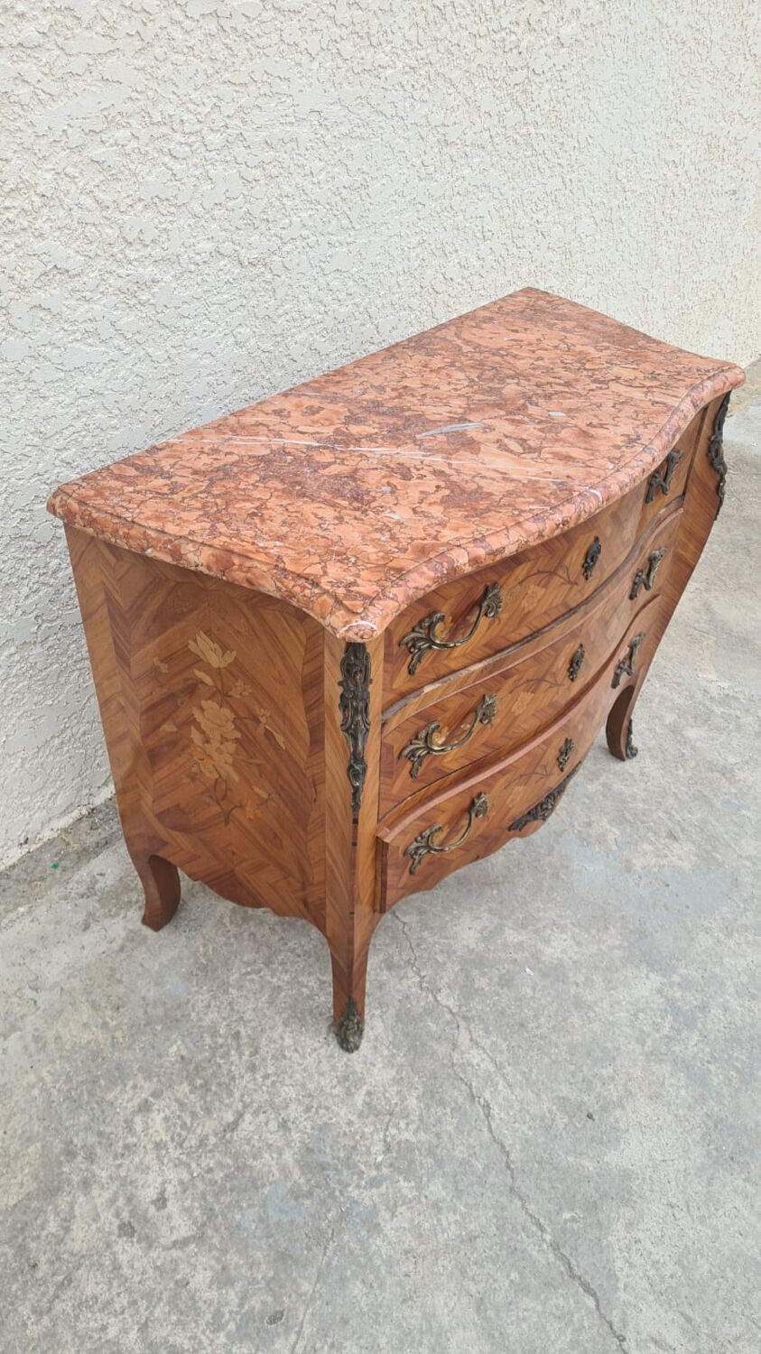 Louis XV style chest of drawers in rosewood