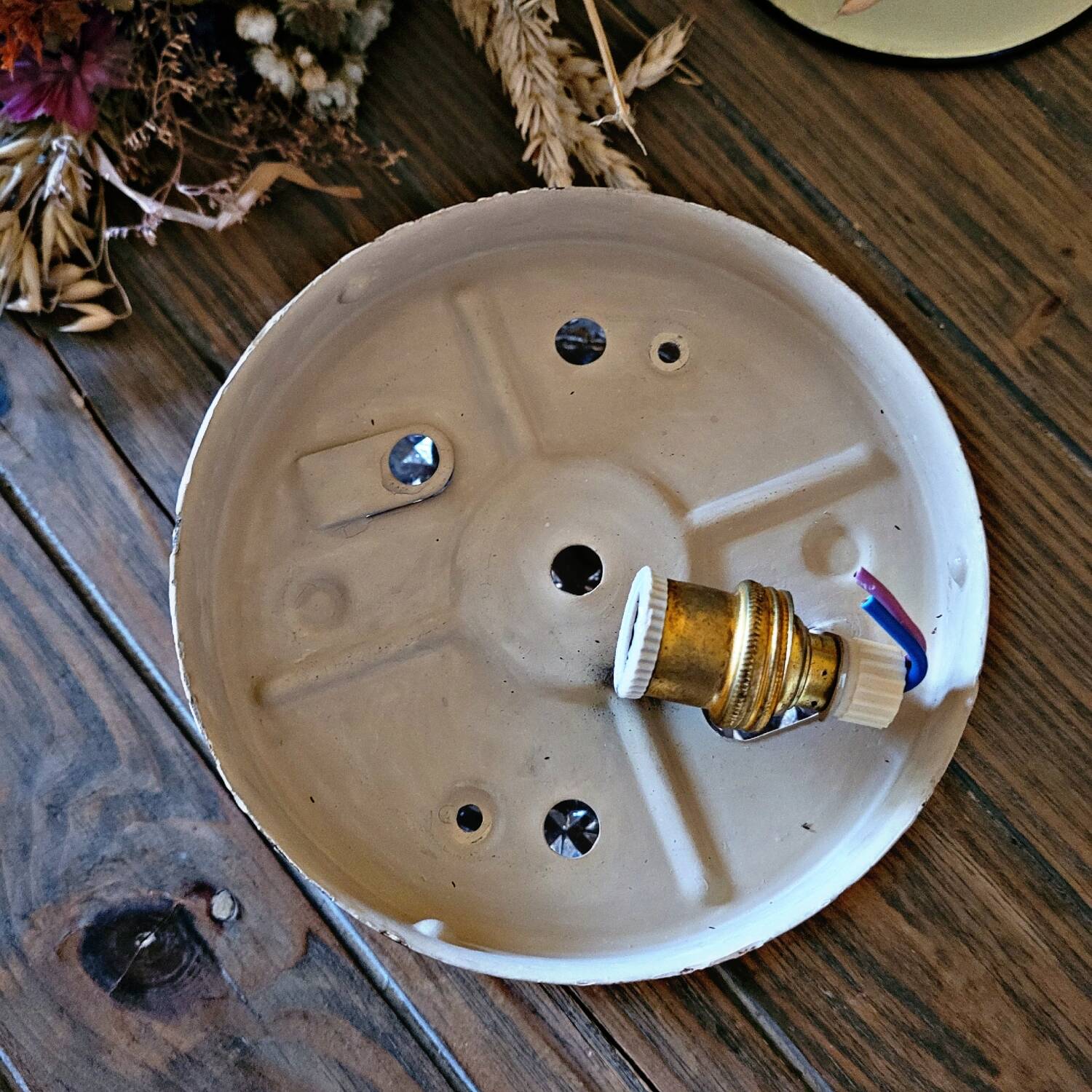 Small vintage wall or ceiling light in molded glass with diamond point pattern