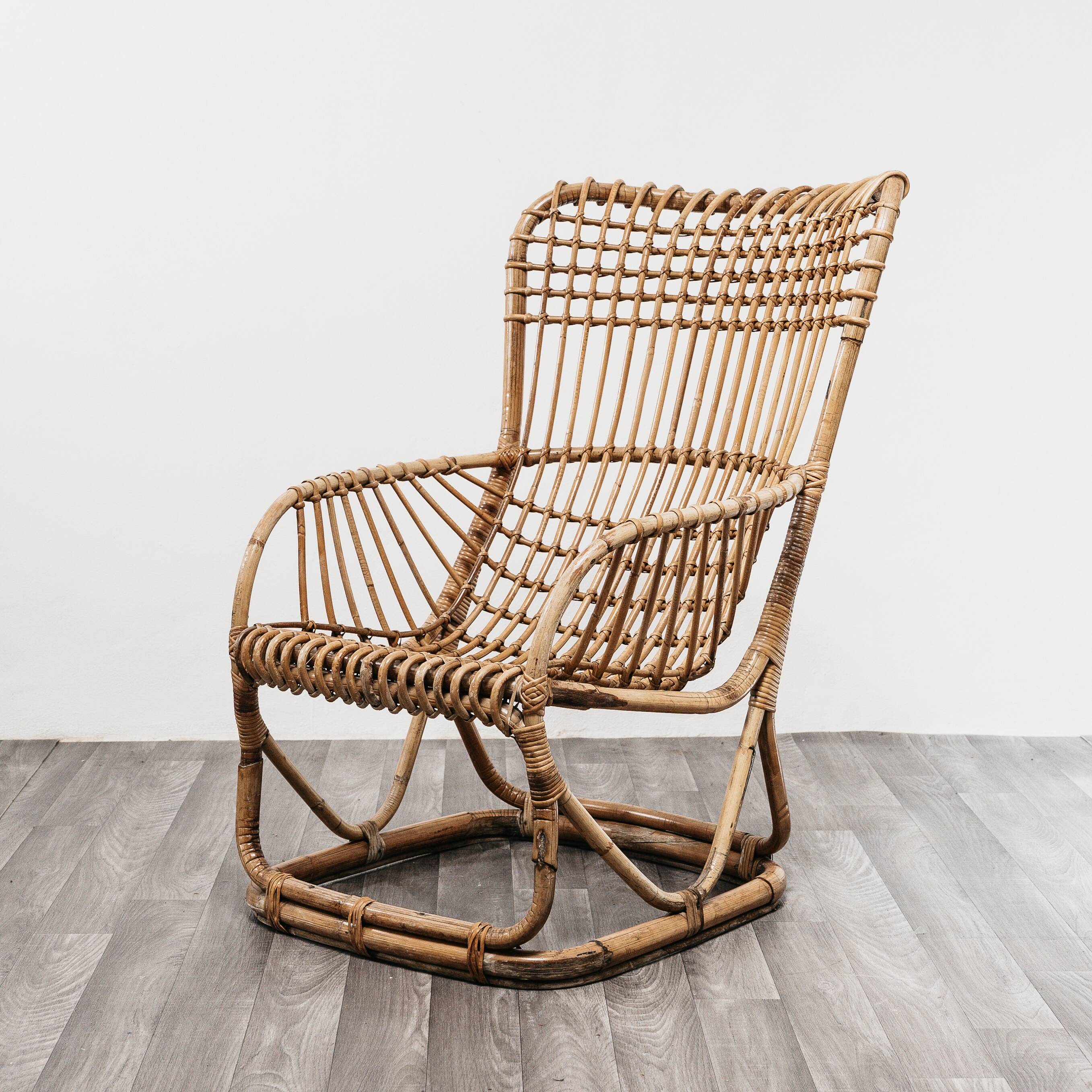Paire de fauteuils B4 de Tito Agnoli,  Bonacina