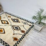 Handmade wool berber rug 250 x 150 cm