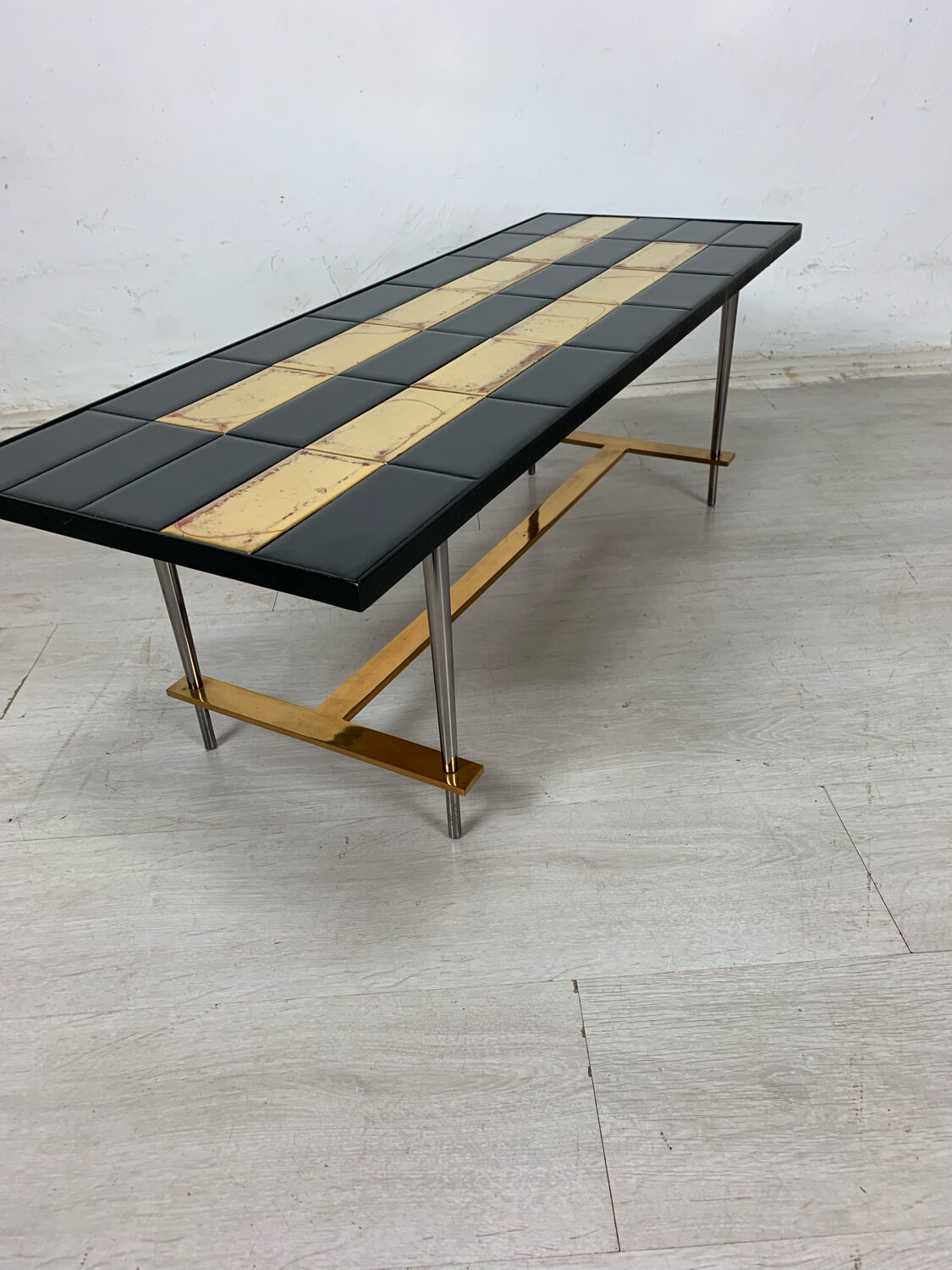 Ceramic coffee table