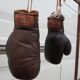Pair of leather boxing gloves years 40