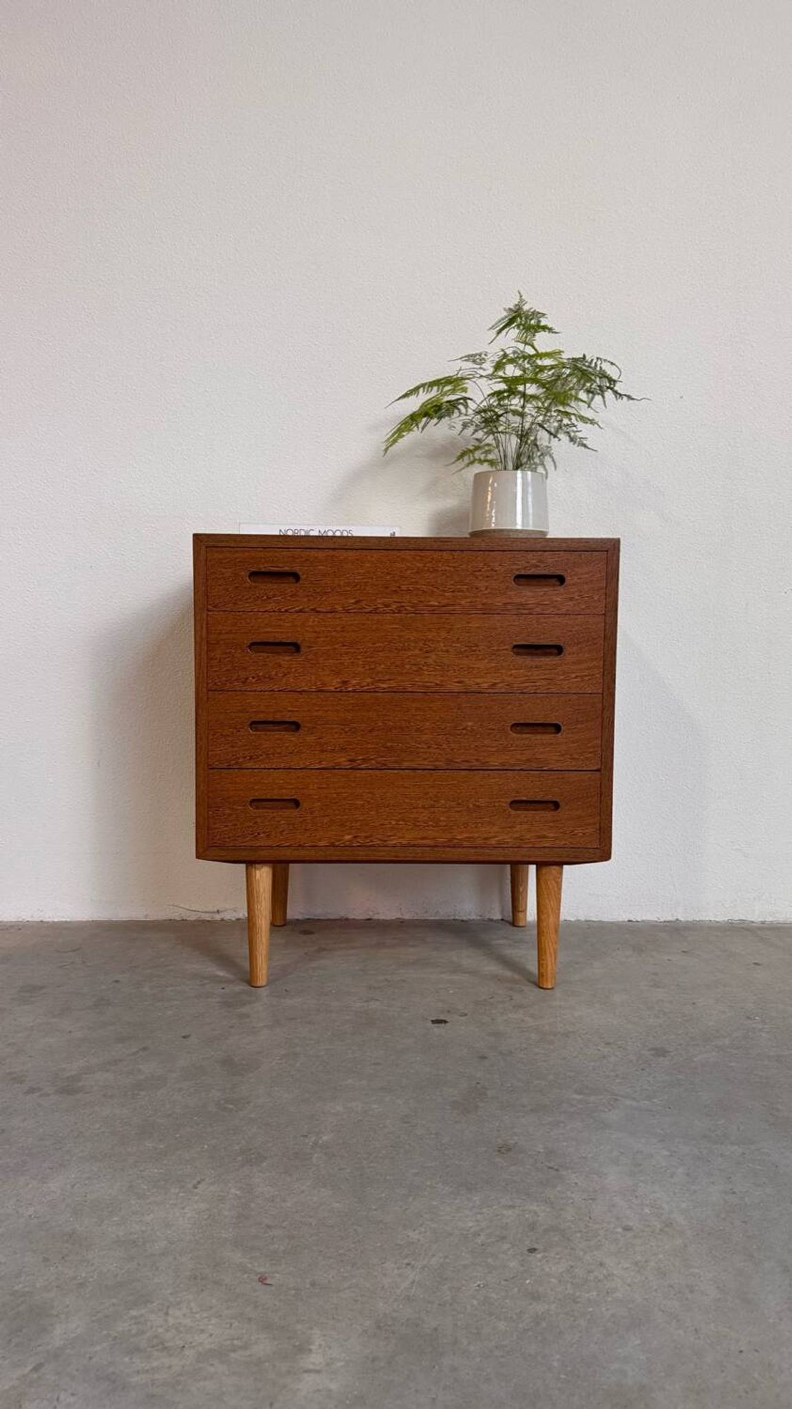 Commode danoise en wengé