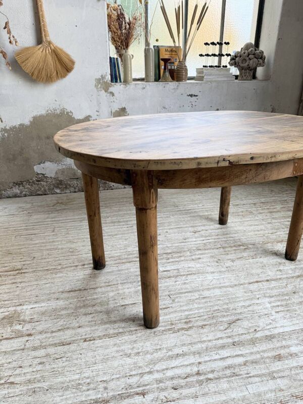 Table de ferme ovale en noyer