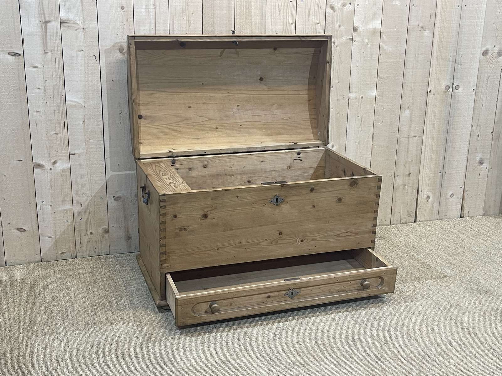English domed fir chest - 19th century