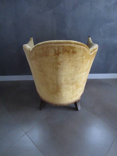 Art Deco yellow velvet armchair - moustache backrest