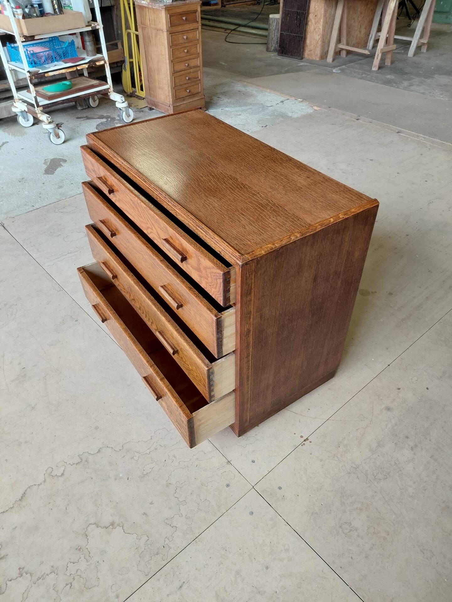 VESPER chest of drawers