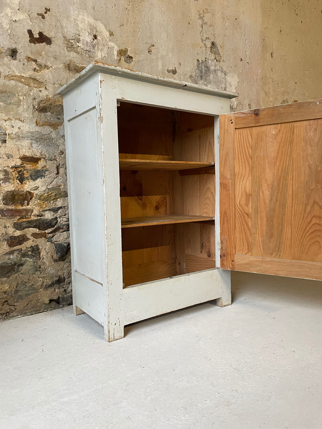 Small antique white patinated buffet