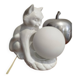 Cat globe lamp