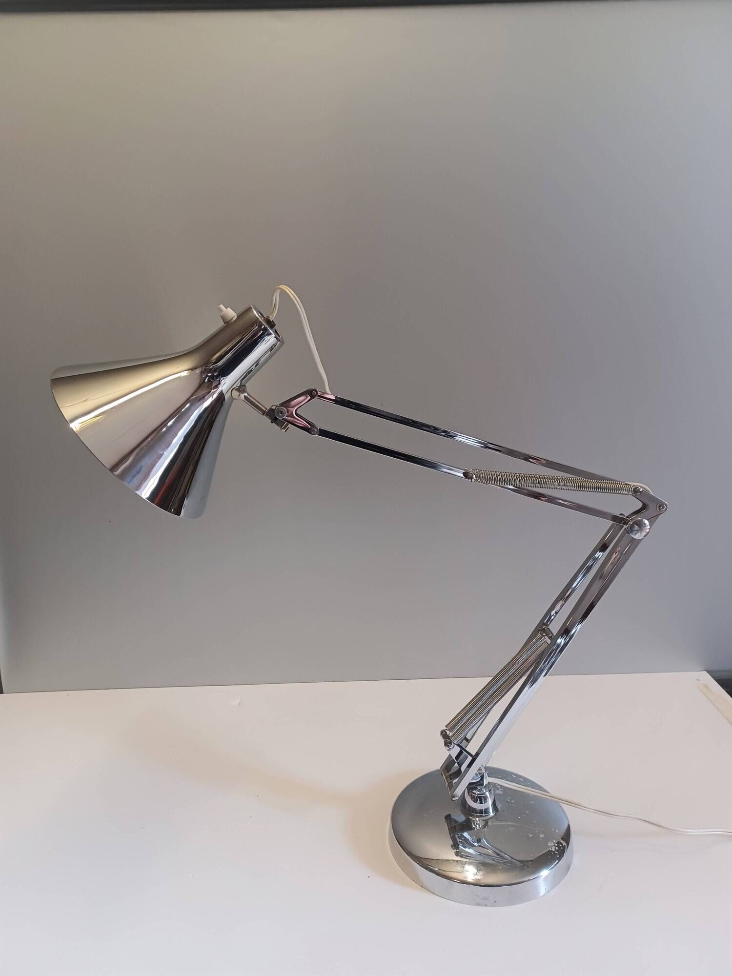 Luxo L4 Lamp - By Jacob Jacobsen Very beautiful Luxo model L4 lamp by Jac