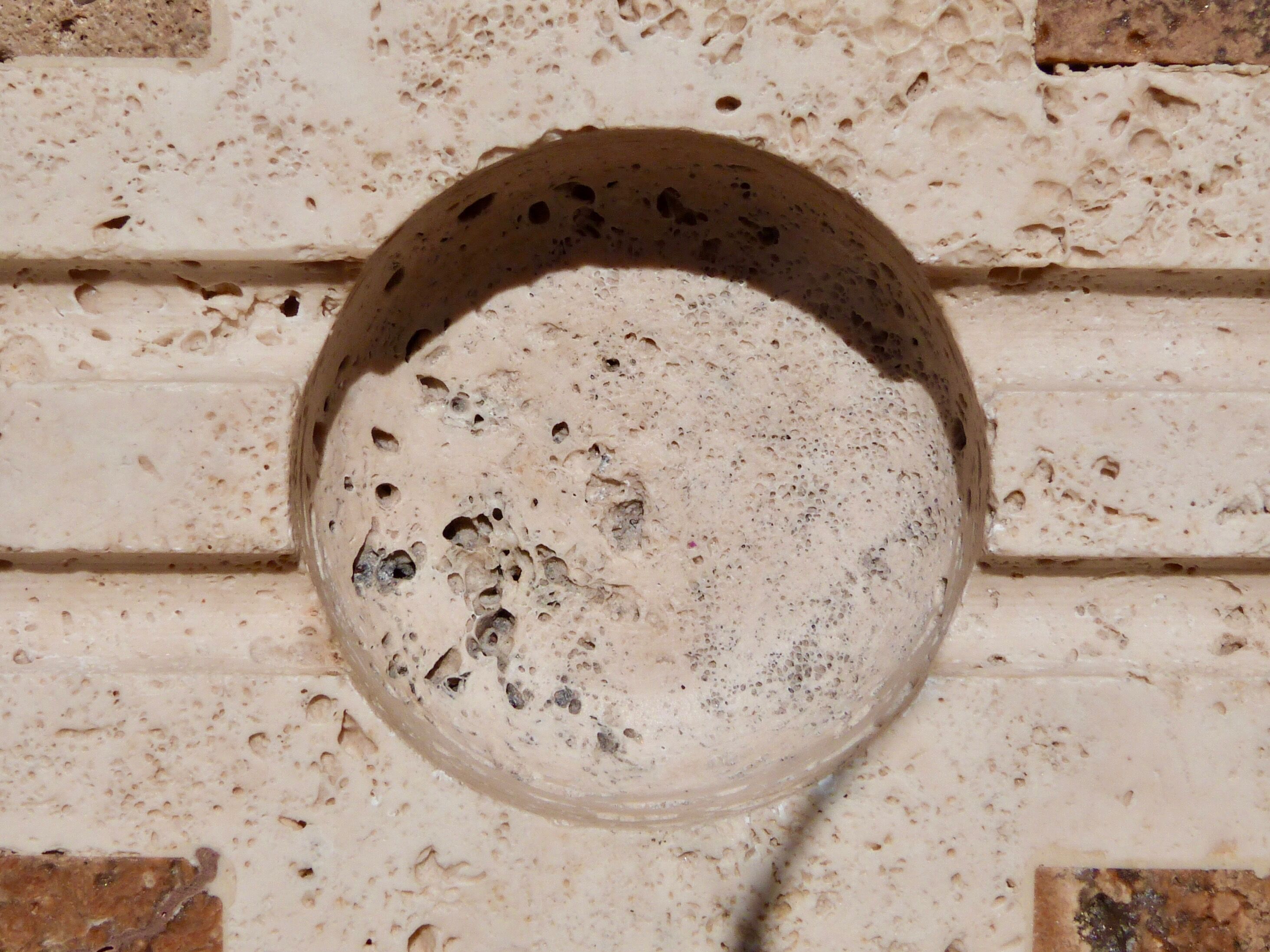 Travertine smoker's set, lighter and ashtray