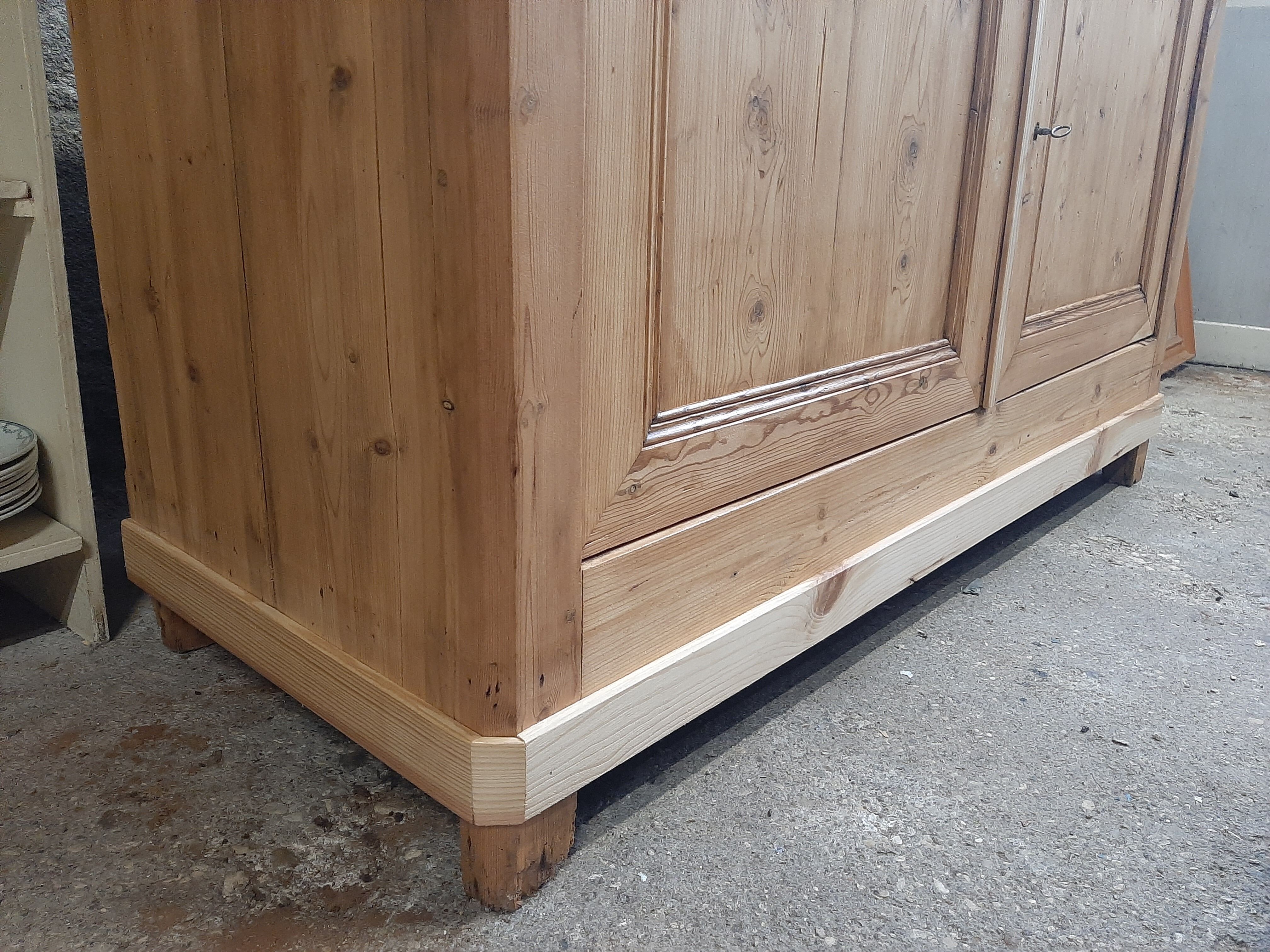 Buffet rustique pin massif