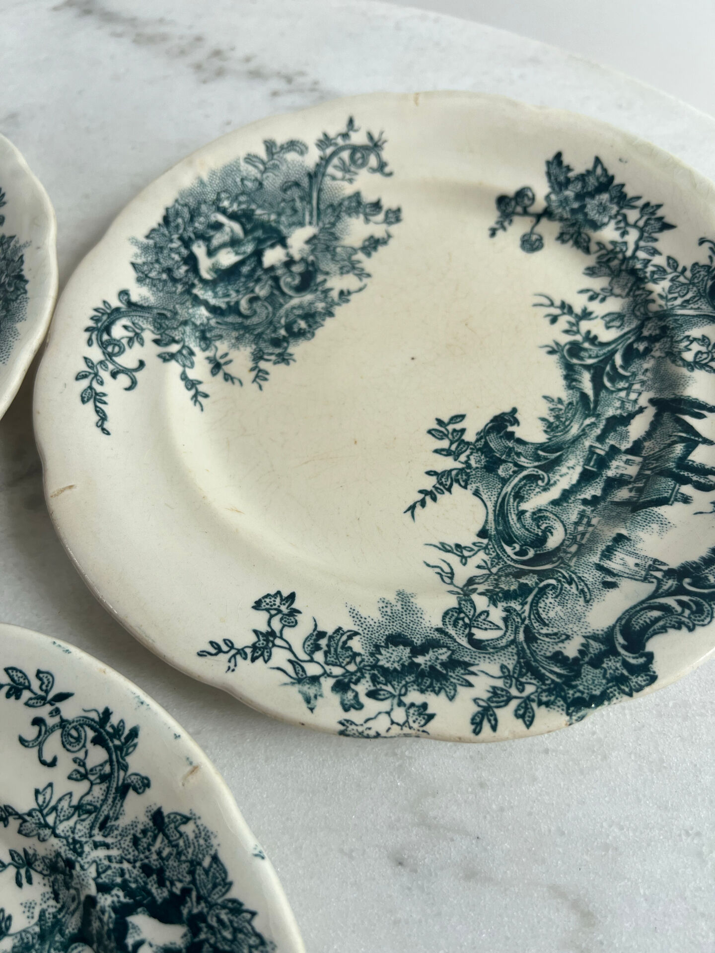 Set of 3 dessert plates in ironstone 20cm