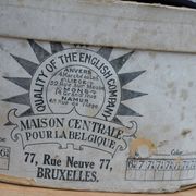 Old antique London Scotty nozzle hat with box Brussels