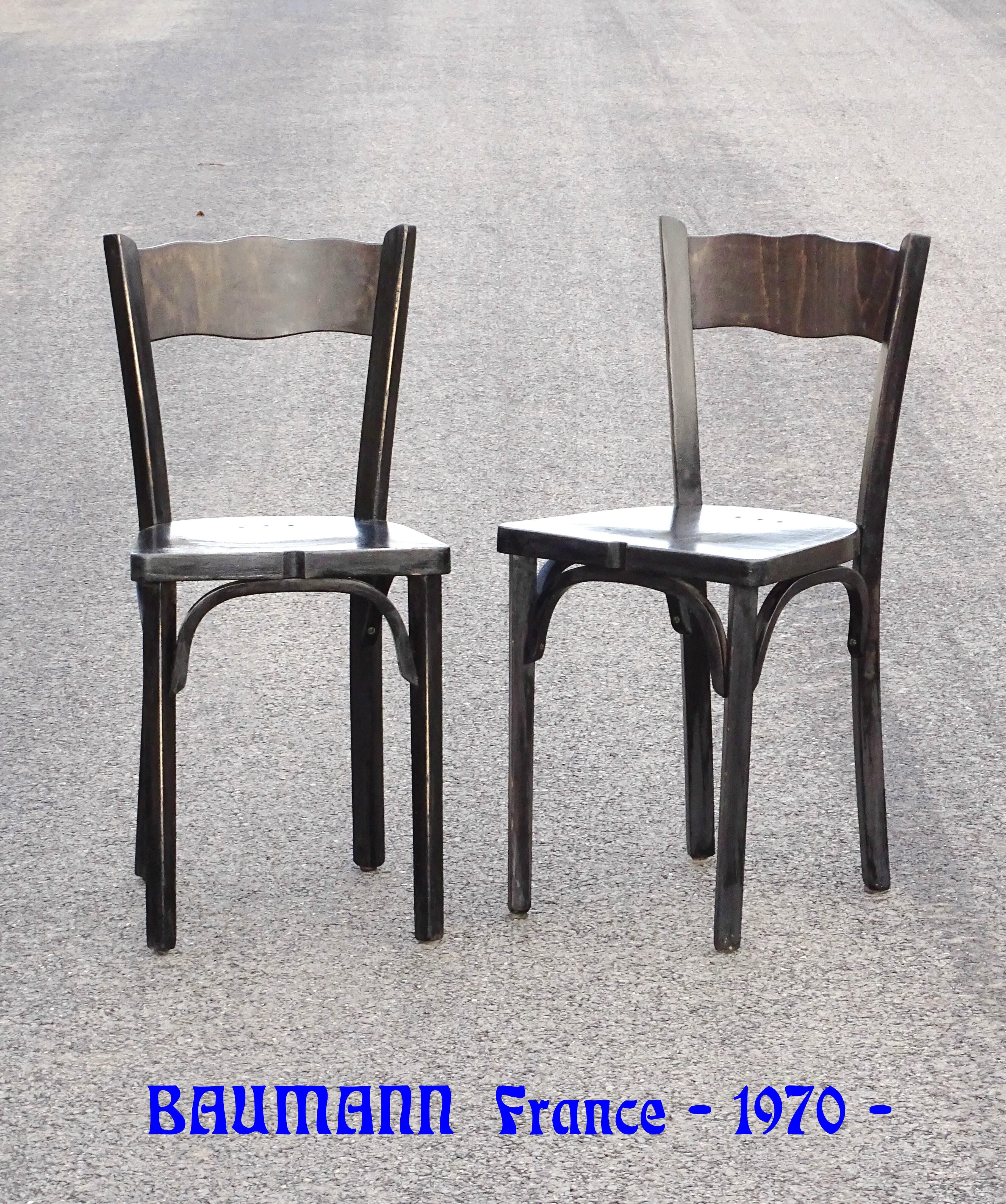 2 chairs BAUMANN 1970 black - Rare model, beautiful state