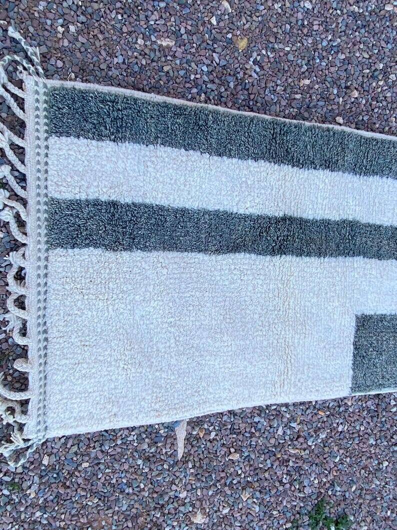Handmade runner rug 400cm x 70cm
