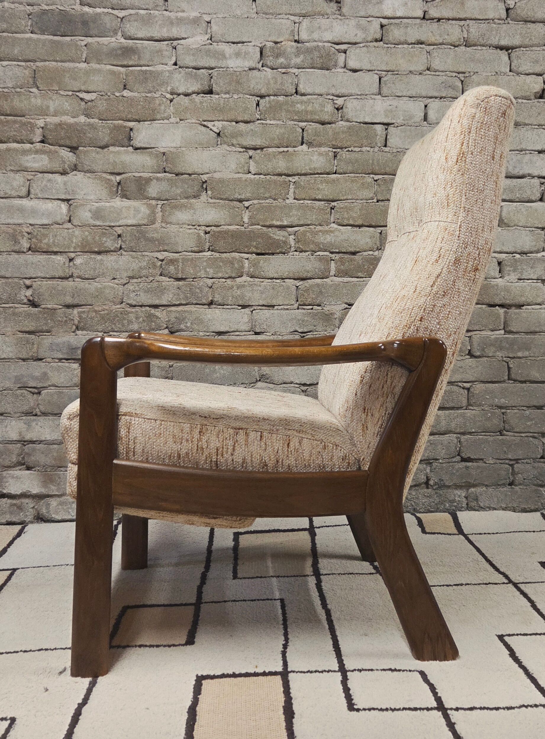 Vintage Scandinavian reclining armchair in curved wood – 1960s/70s