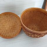 Box "Apple" in wicker 70s