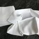 12 Serviettes  de table damassées au monogramme JF