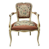 Fauteuil français avec tapisserie florale