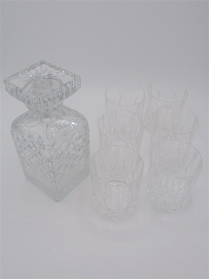 Whisky glass service