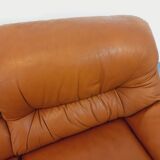 Vintage cognac camel leather canapé from the 1970s.